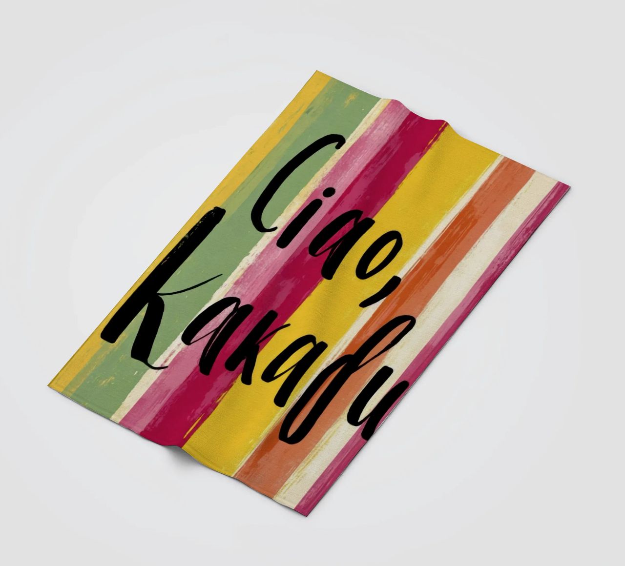 Ciao Kakadu: tipografia in grassetto su strisce colorate retrò coperta in pile da Modern Muse