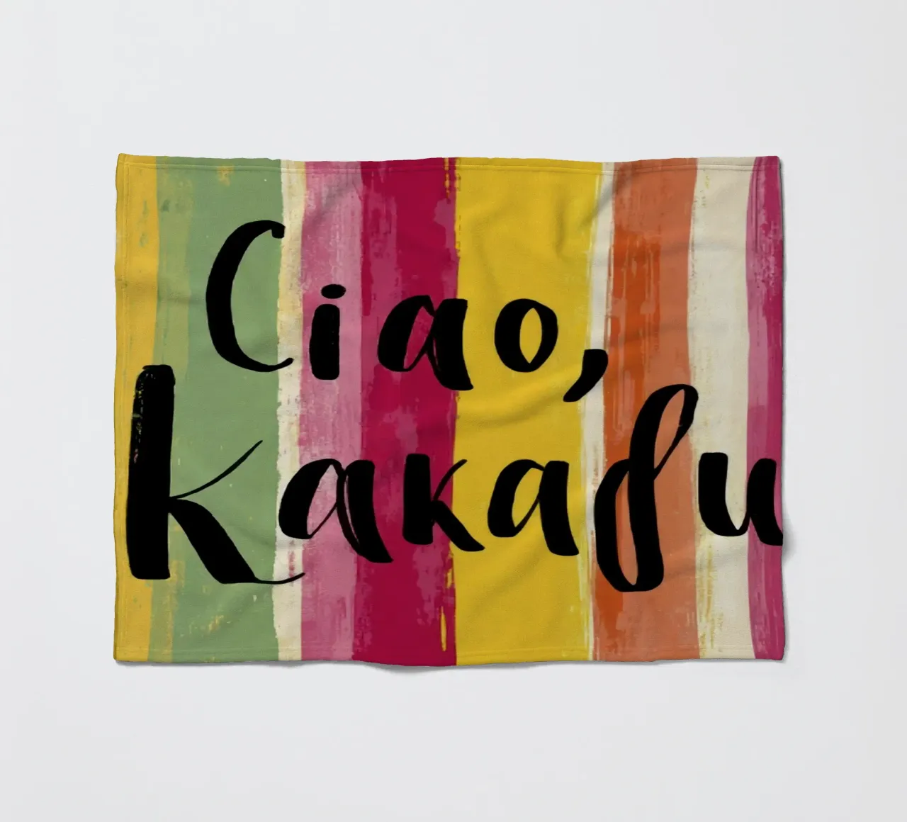 Ciao Kakadu: tipografia in grassetto su strisce colorate retrò coperta in pile da Modern Muse