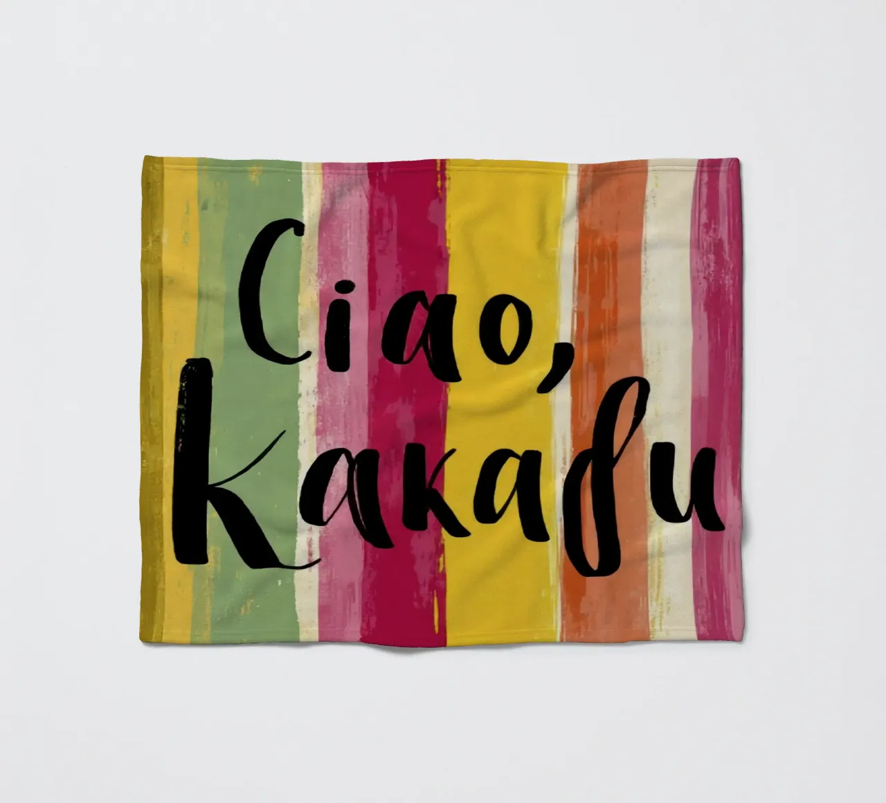 Ciao Kakadu: tipografia in grassetto su strisce colorate retrò coperta in pile da Modern Muse