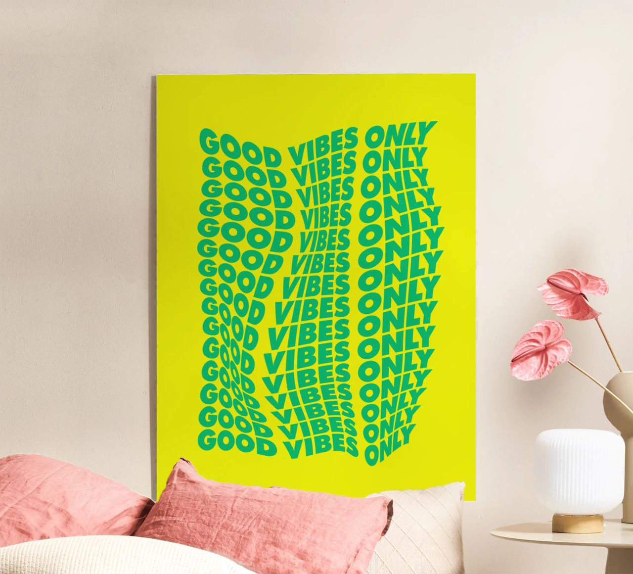 Good Vibes Only Typographie ondulée imprimée en vert et jaune plexiglas de THE MOTIVATED TYPE