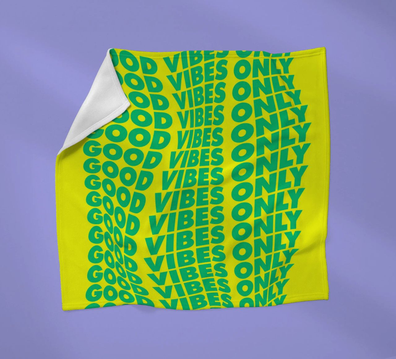 Good Vibes Only Typographie ondulée imprimée en vert et jaune plaid polaire de THE MOTIVATED TYPE