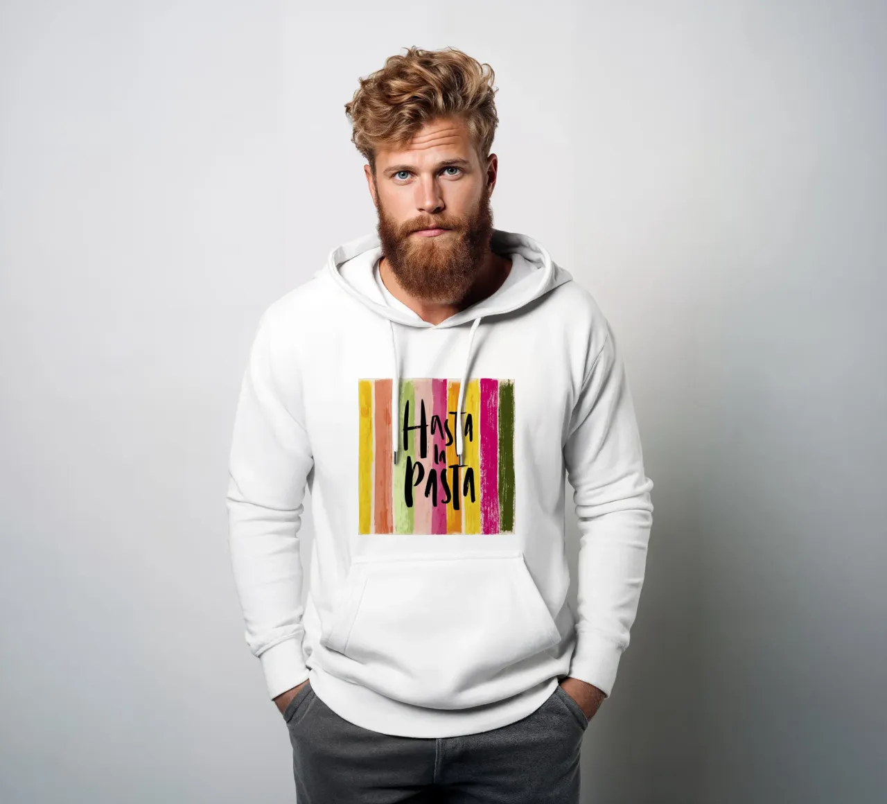 Hasta la Pasta: tipografia in grassetto su strisce retrò felpa con cappuccio da Modern Muse