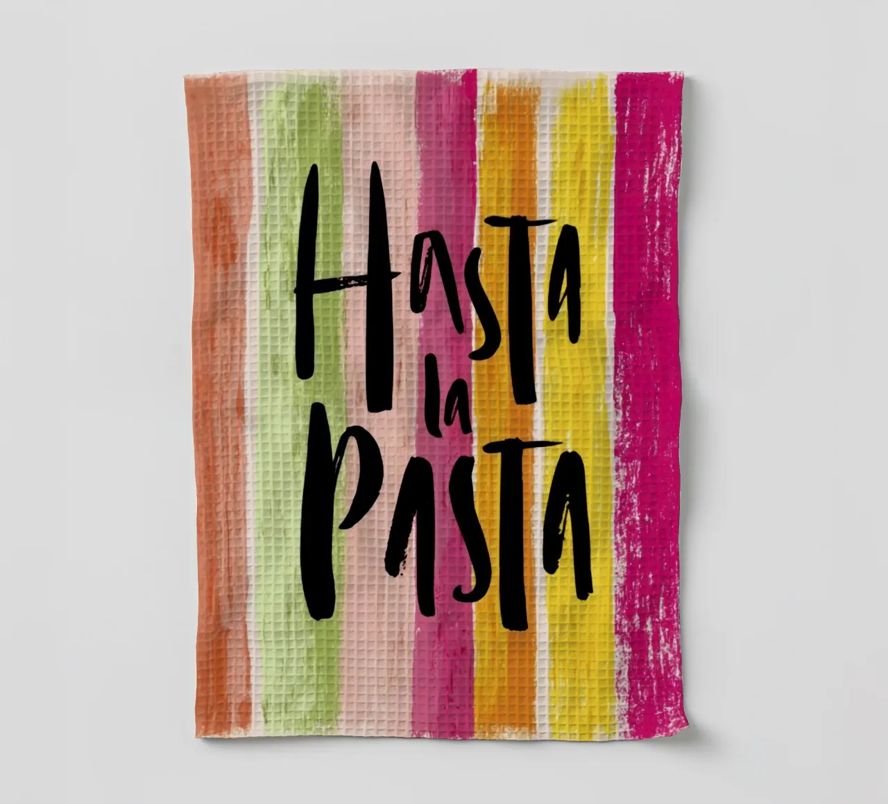 Hasta la Pasta: tipografia in grassetto su strisce retrò canovaccio da cucina da Modern Muse