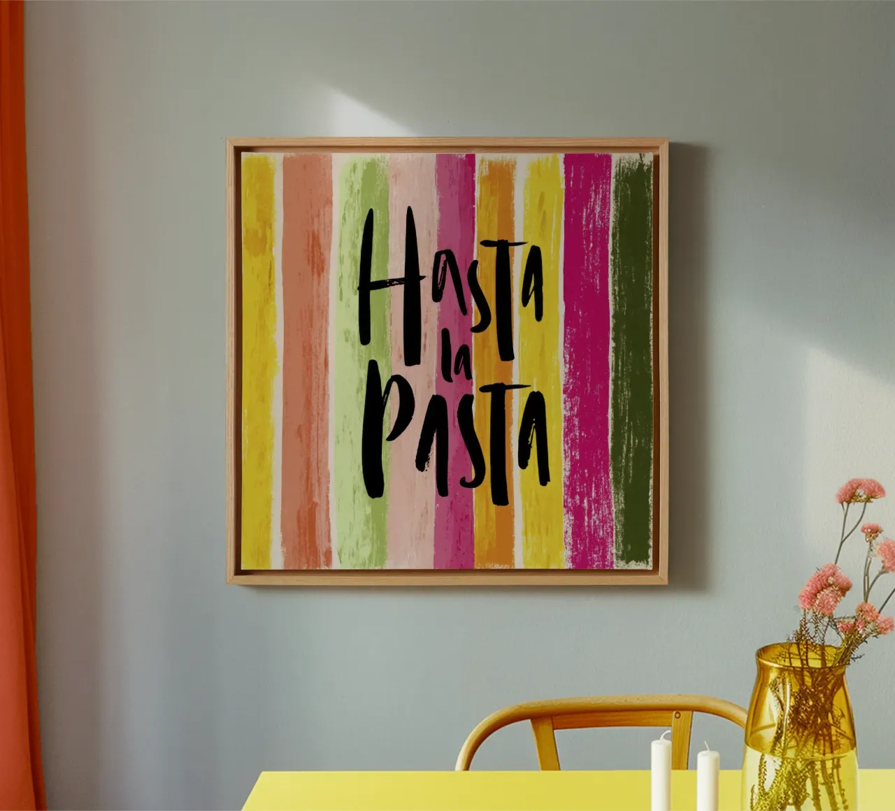 Hasta la Pasta: tipografia in grassetto su strisce retrò tela con Cornice a cassetta da Modern Muse