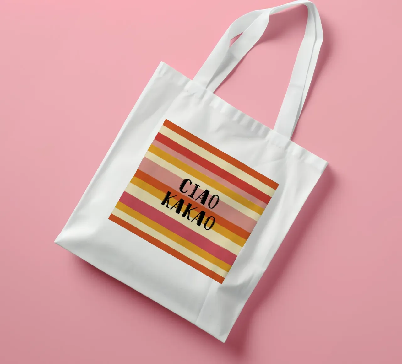 Ciao Kakao vetgedrukte typografie op 70s Retro gestreepte achtergrond jute draagtas van Modern Muse
