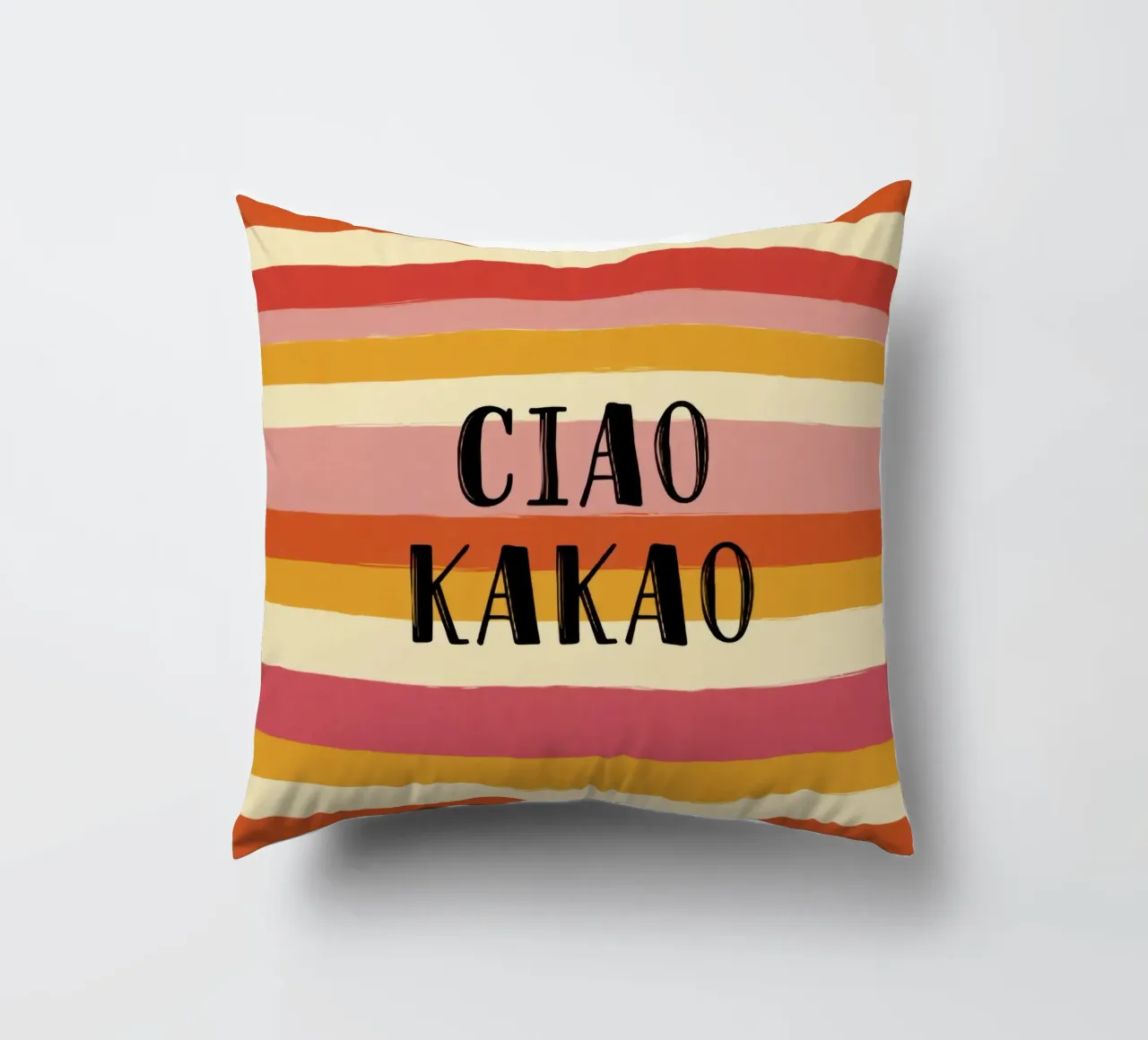 Ciao Kakao tipografia in grassetto su sfondo a righe retrò anni '70 cuscino da Modern Muse