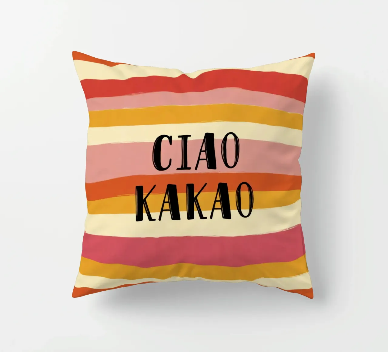 Ciao Kakao tipografia in grassetto su sfondo a righe retrò anni '70 cuscino da Modern Muse