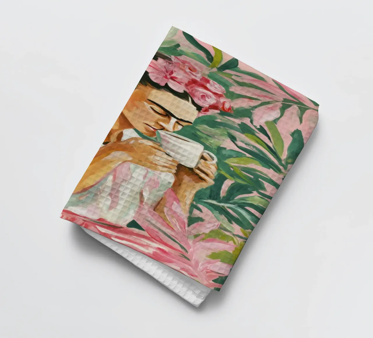 Femme iconique avec des roses, du thé et du feuillage vert dans des tons doux torchon de Modern Muse