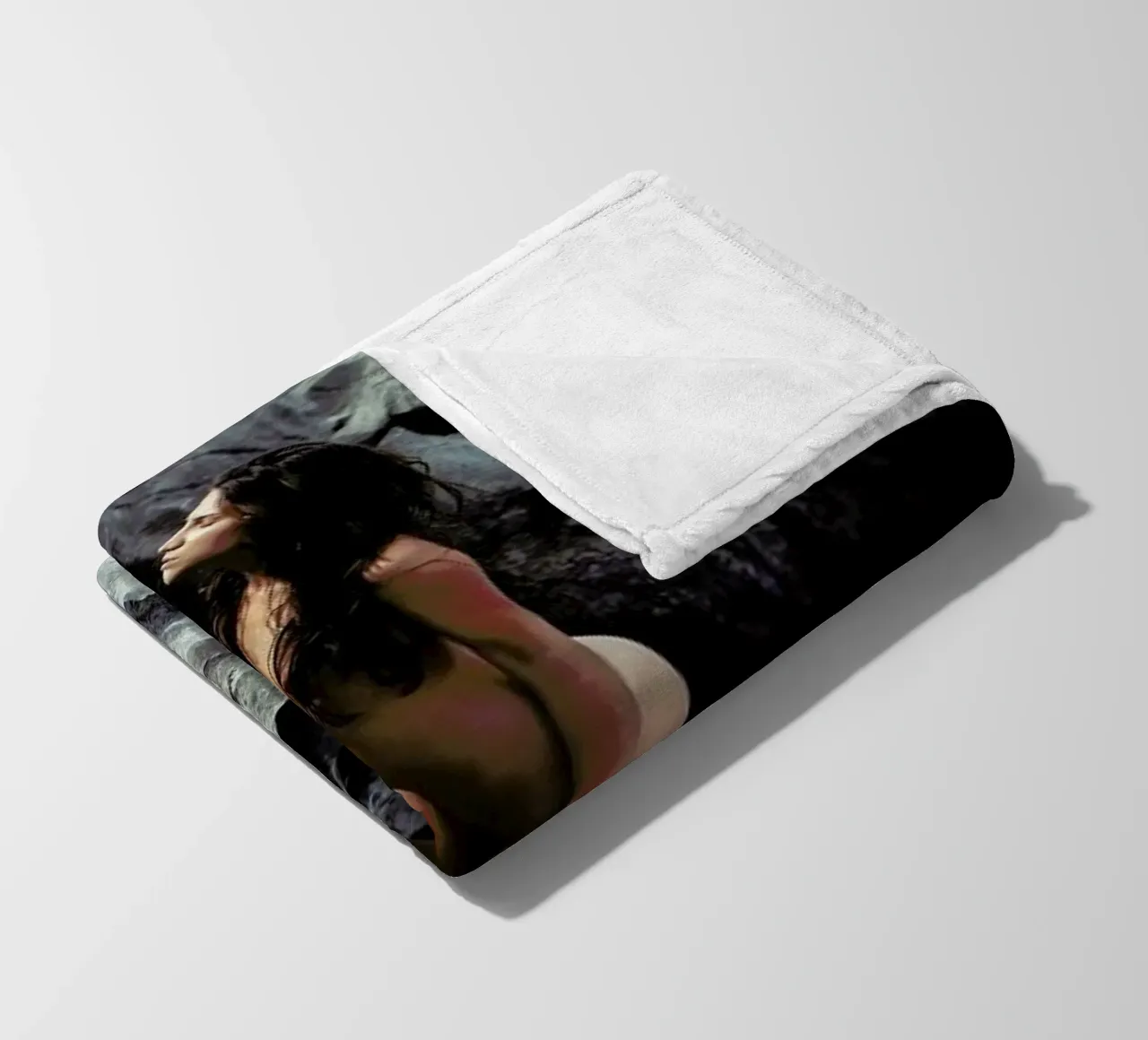 Inja Fleecedecke von Matevž Kosterov