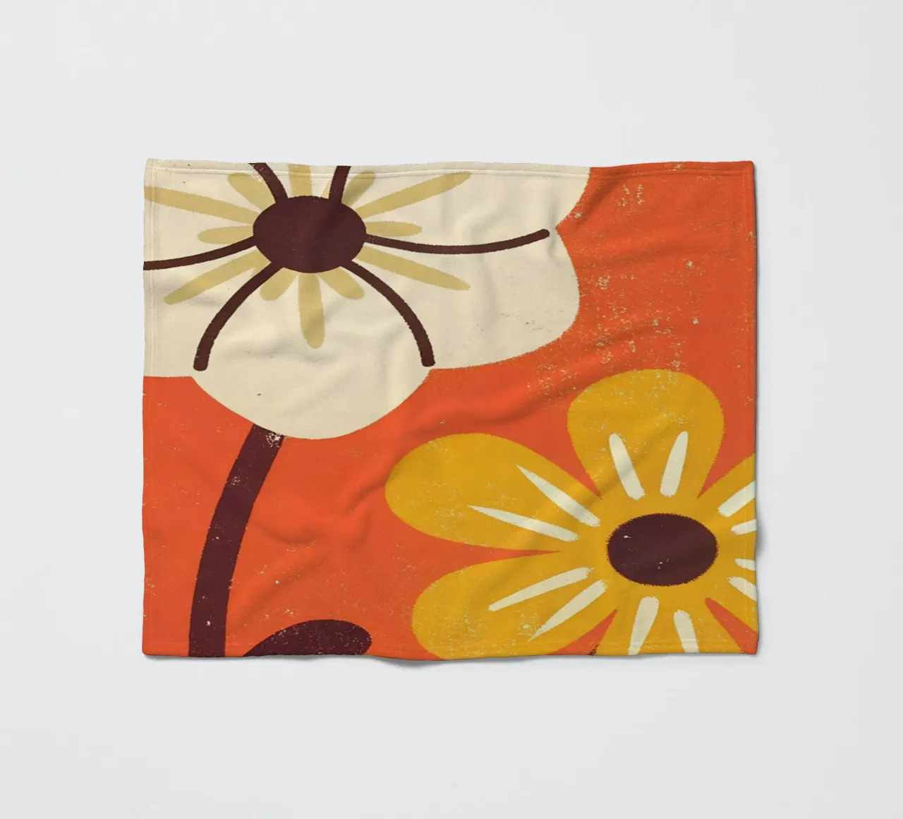 Fiori retrò pop coperta in pile da THE LATEST SHOP