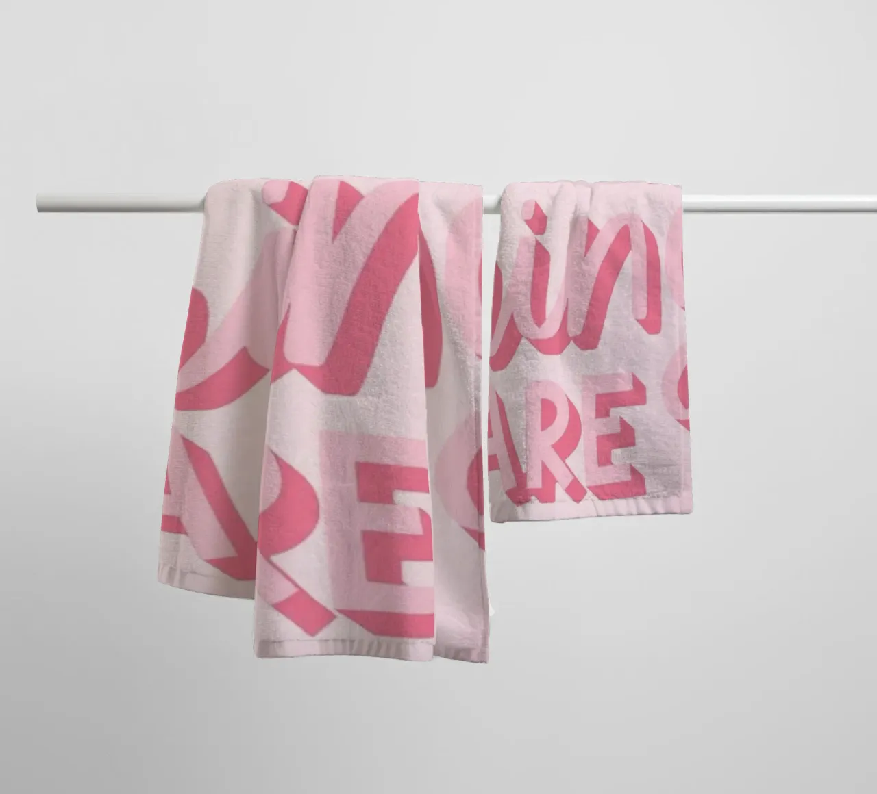 Positives Zitat Kunst | Good Things Are Coming Print Handtuch von NorwesClub