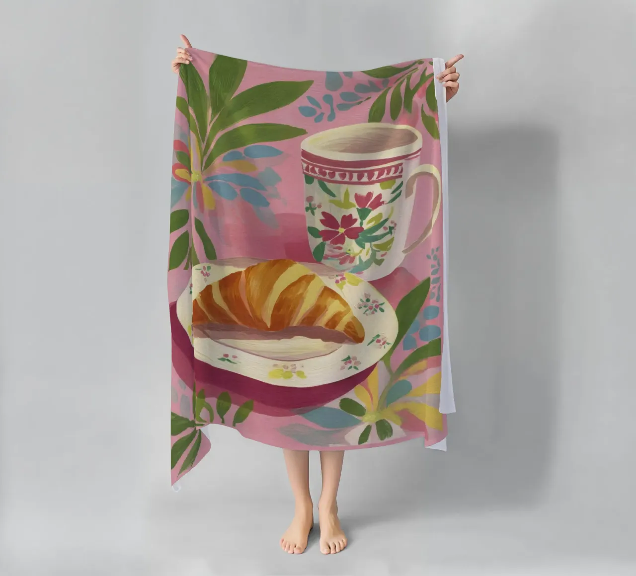 Croissant astratto e coppa floreale stile Matisse su rosa telo mare da Modern Muse