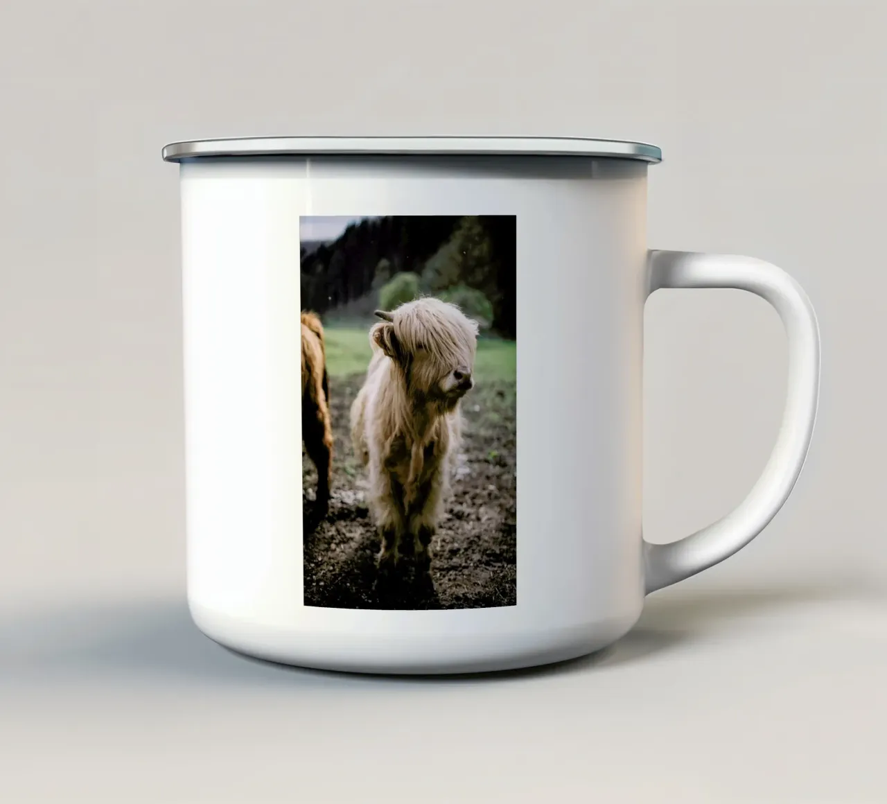Highland Calf tazza in smalto da Natural Kingdom
