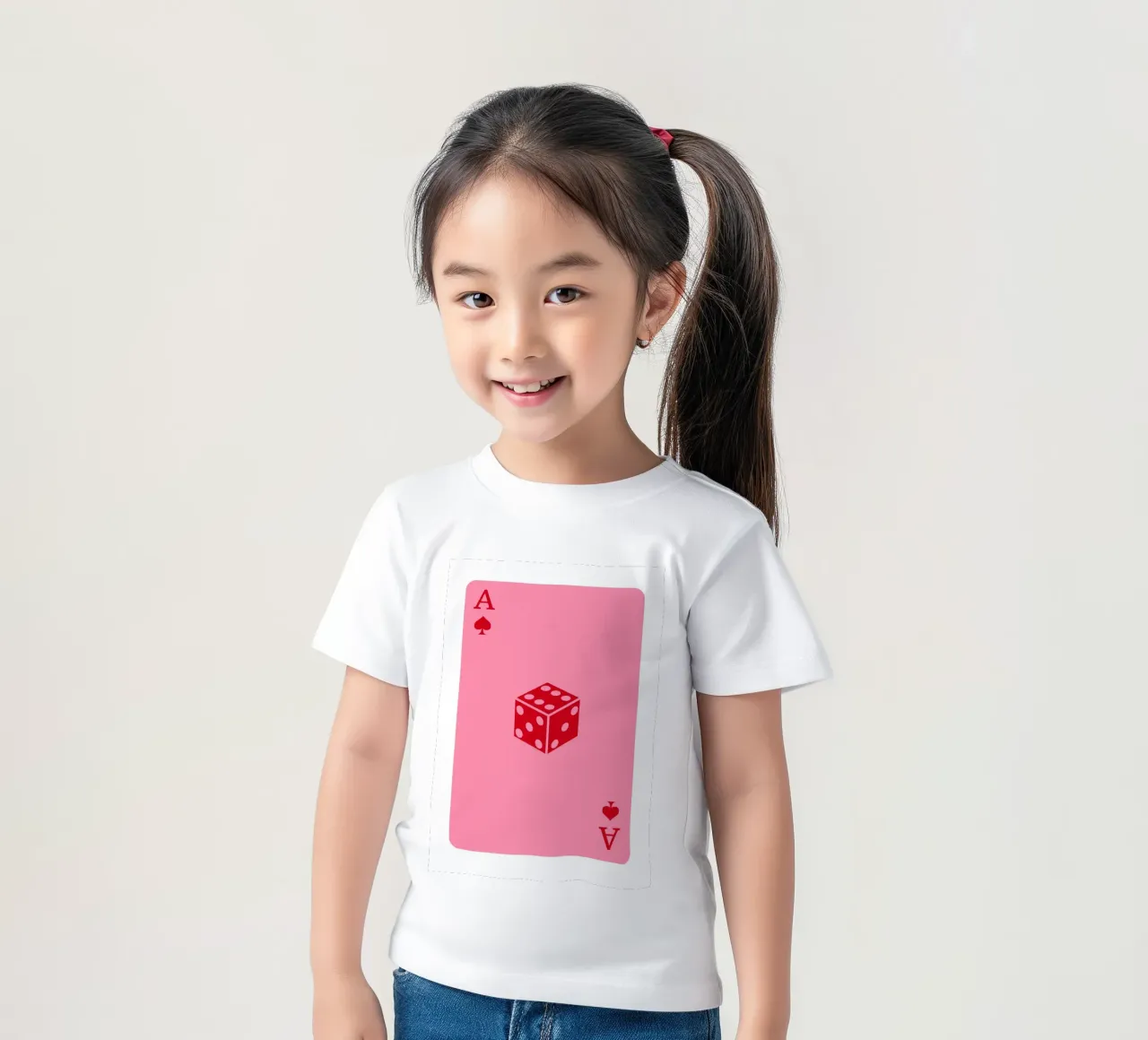 Stampa di carte da gioco a dadi - Arte moderna del gioco fortunato t-shirt bambini da NorwesClub
