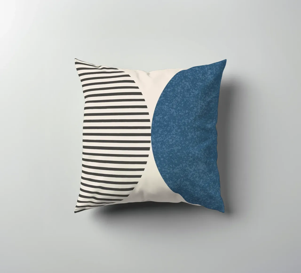 Strisce a semicerchio - Blu navy cuscino da MoonlightPrint
