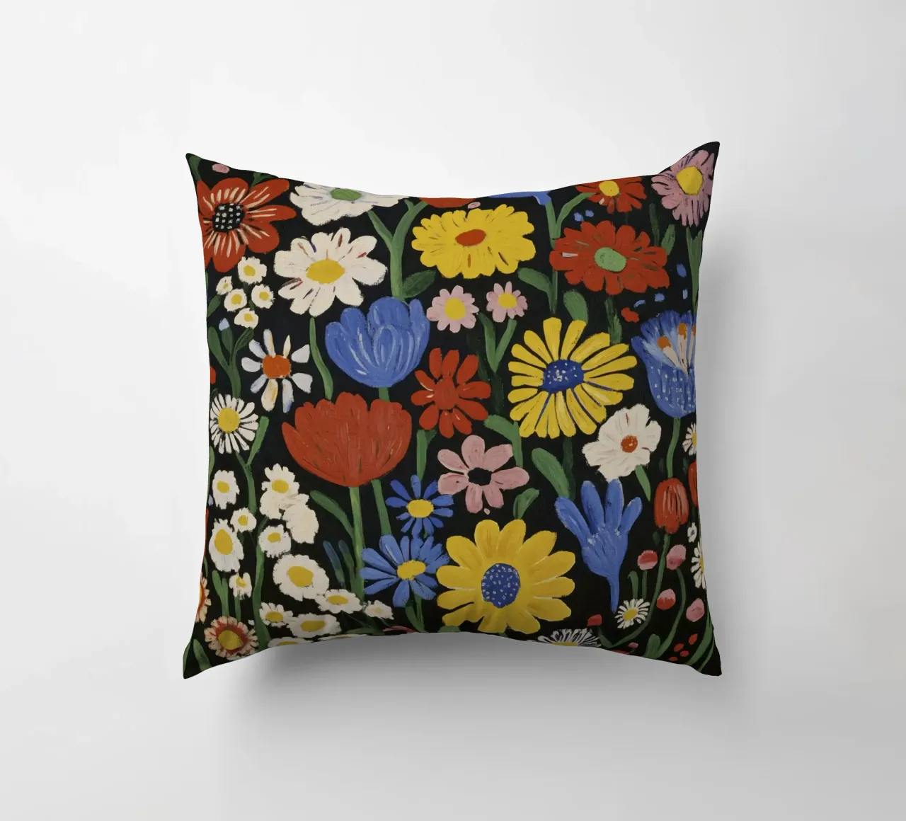 Forme floreali colorate di ispirazione matissiana su sfondo nero cuscino da Modern Muse