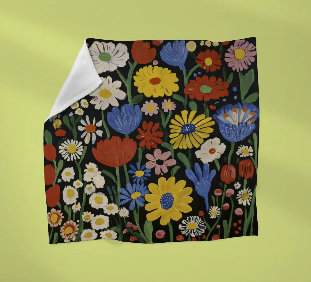 Bunte Matisse-inspirierte florale Formen auf schwarzem Hintergrund Fleecedecke von Modern Muse