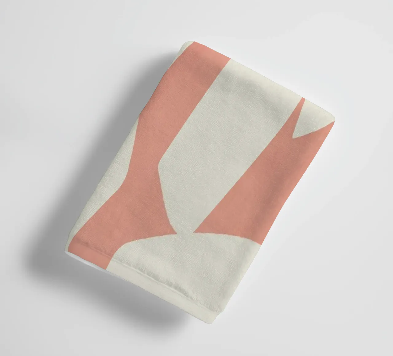 Forme grafiche astratte primitive - Blush Pink asciugamano da bagno da MoonlightPrint