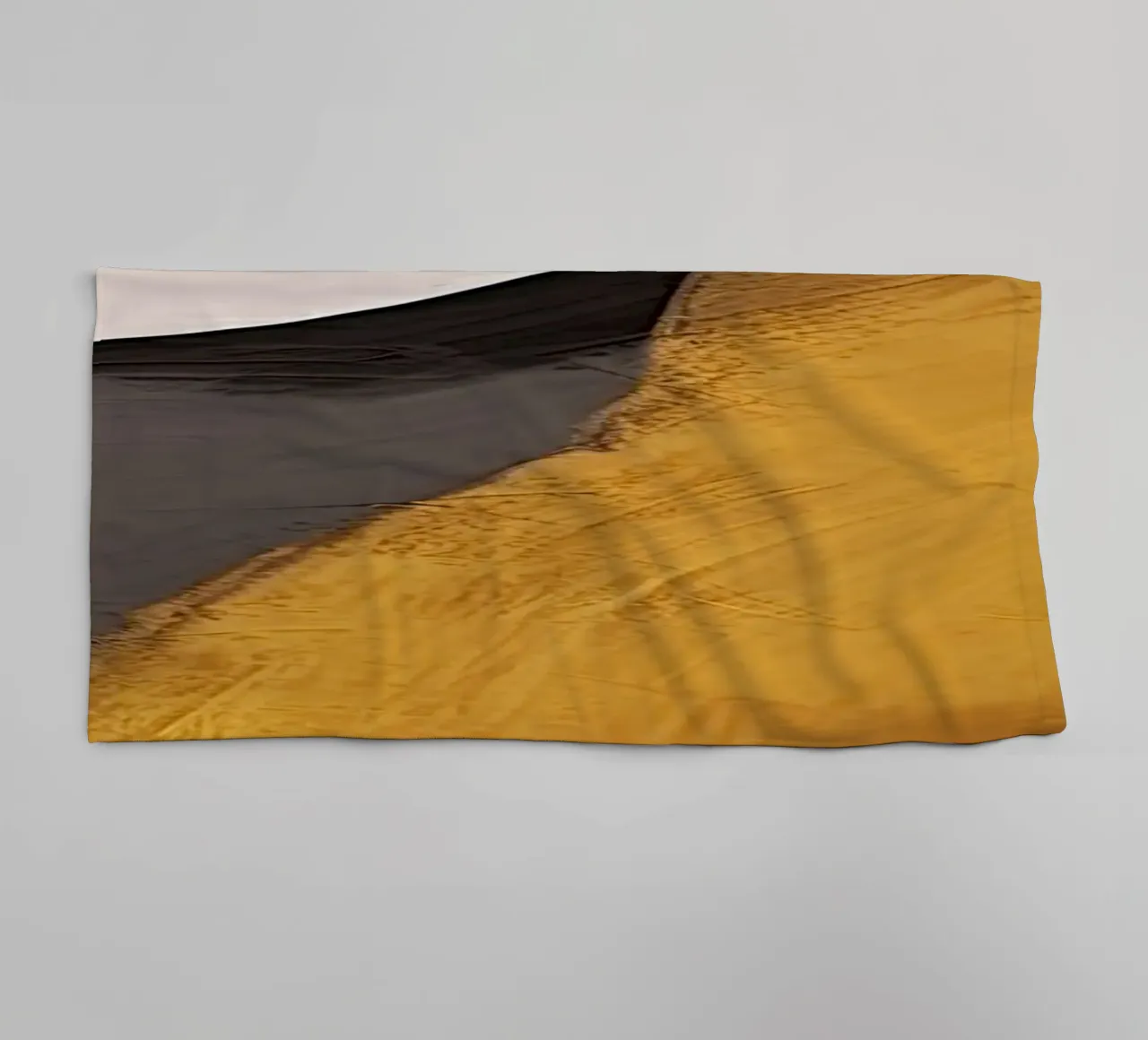 Abstract forms towel by Imagine