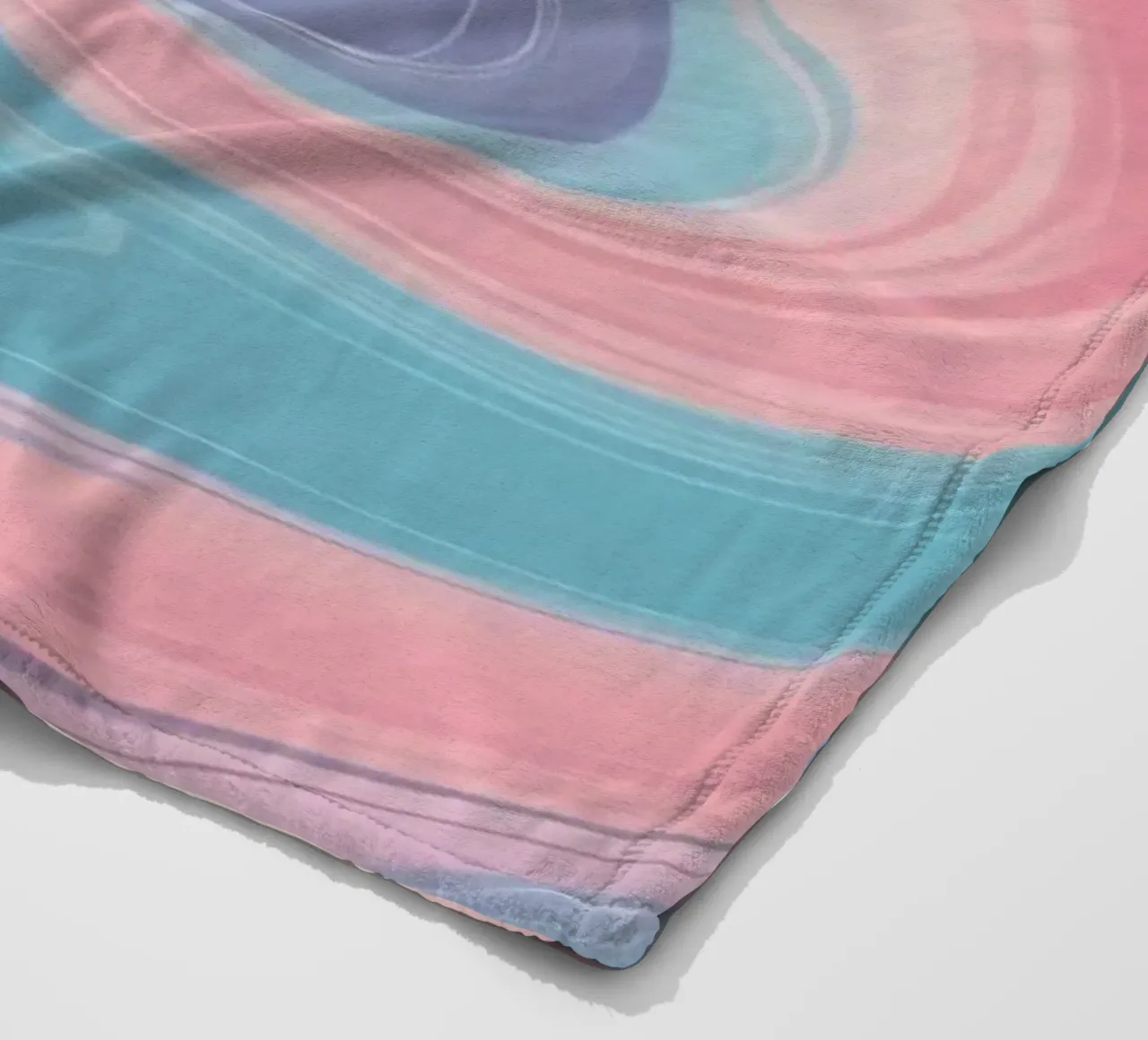 Le vorticose tonalità pastello creano un affascinante disegno astratto. coperta in pile da DesignDoodle
