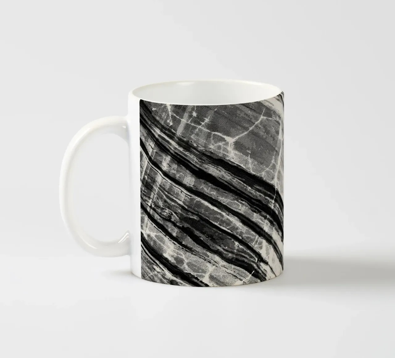 Marmo astratto nero e crema tazza in ceramica da SilverPegasus