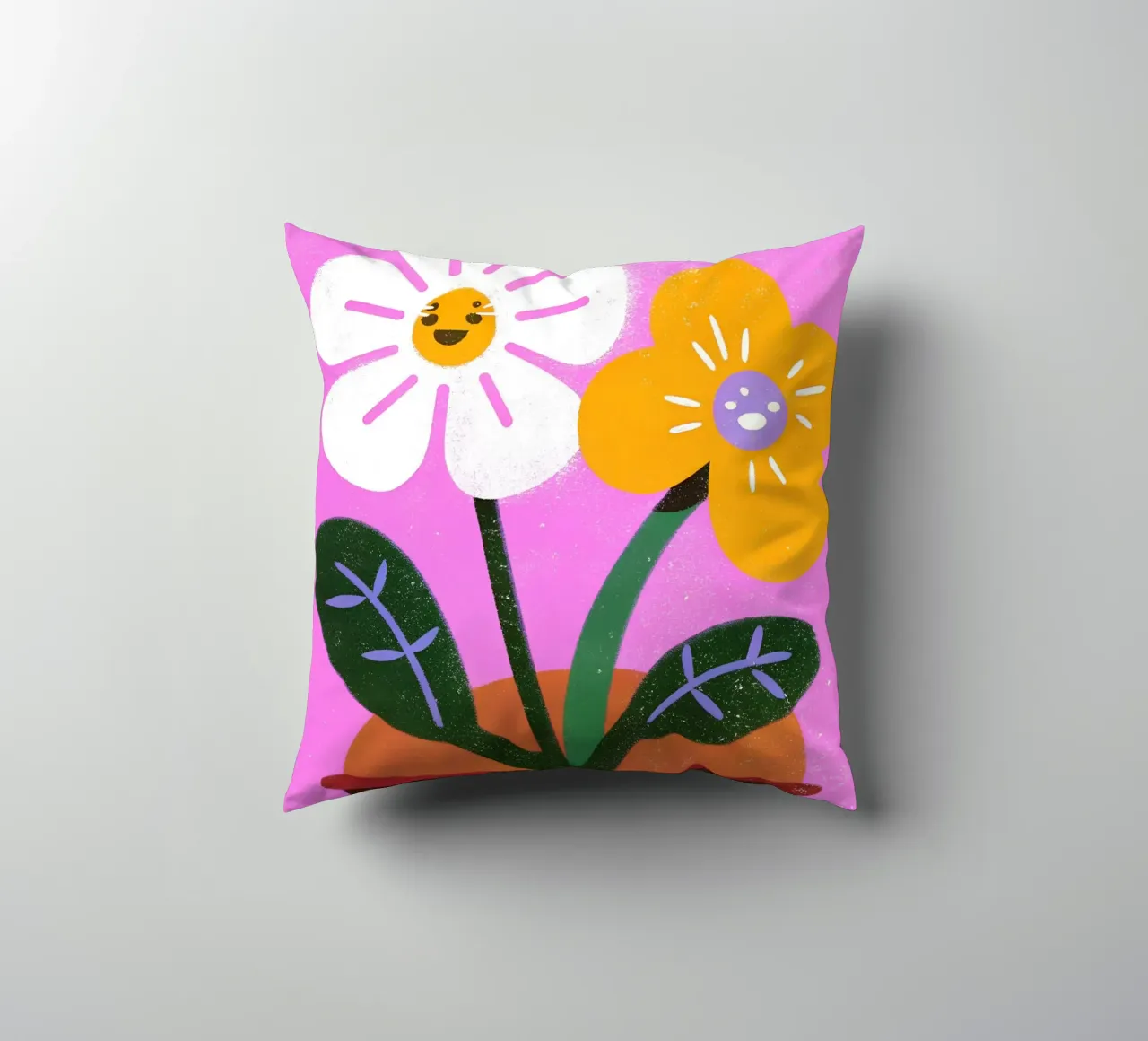 Fiori retrò pop cuscino da THE LATEST SHOP