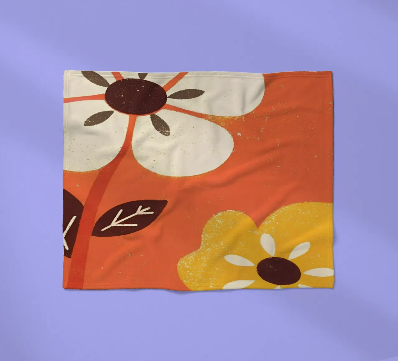 Fiori retrò pop coperta in pile da THE LATEST SHOP