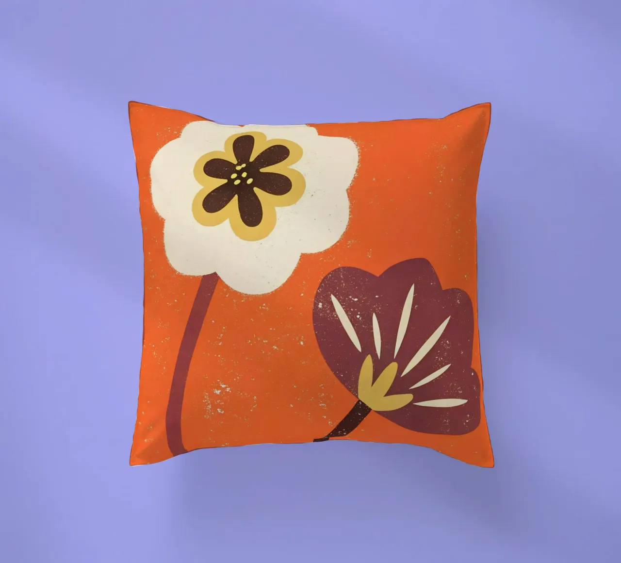 Fiori retrò pop cuscino da THE LATEST SHOP