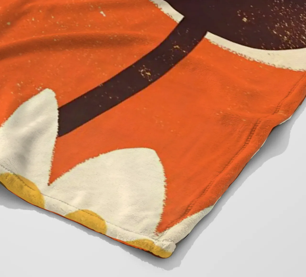 Fiori retrò pop coperta in pile da THE LATEST SHOP