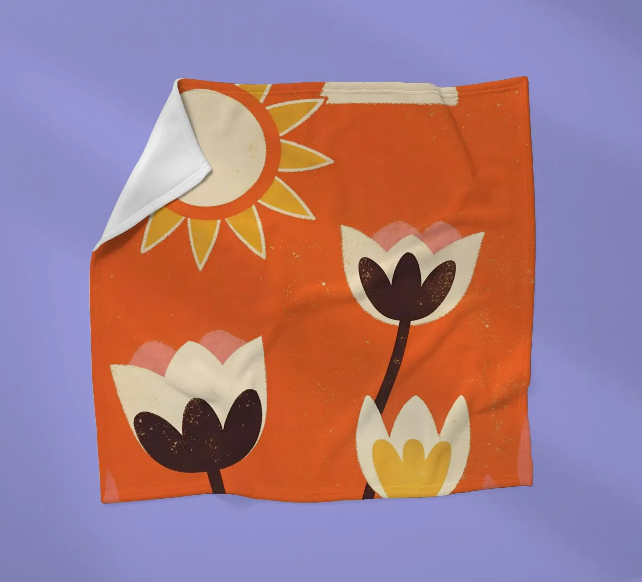 Fiori retrò pop coperta in pile da THE LATEST SHOP