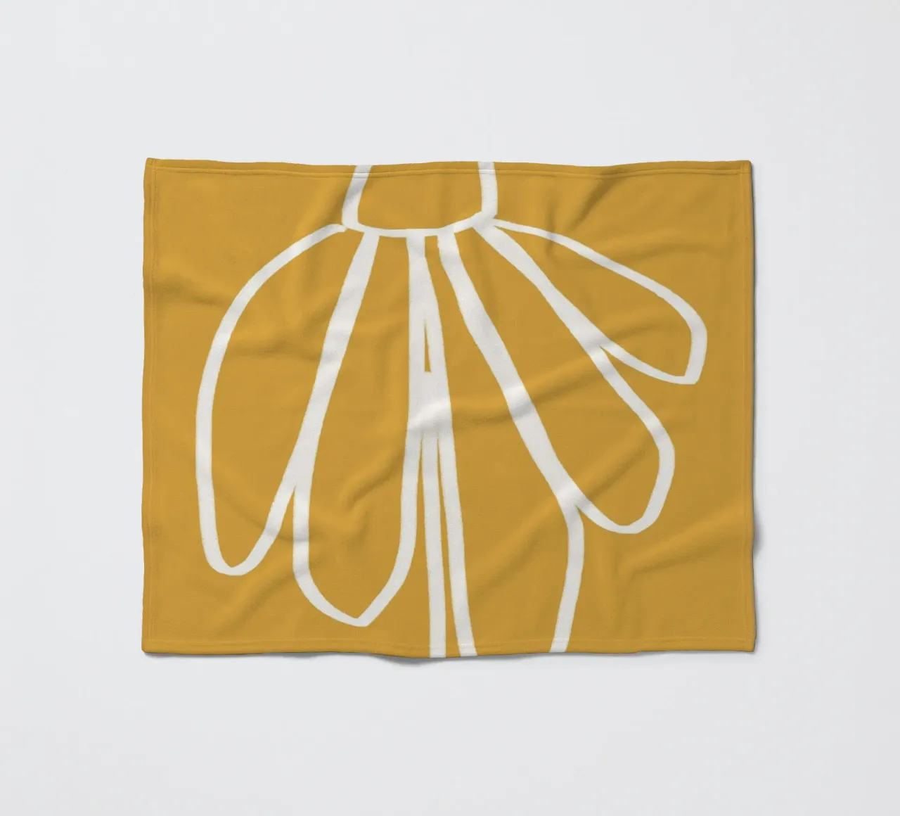 Minimal Flora - daisy yellow coperta in pile da Gale Switzer