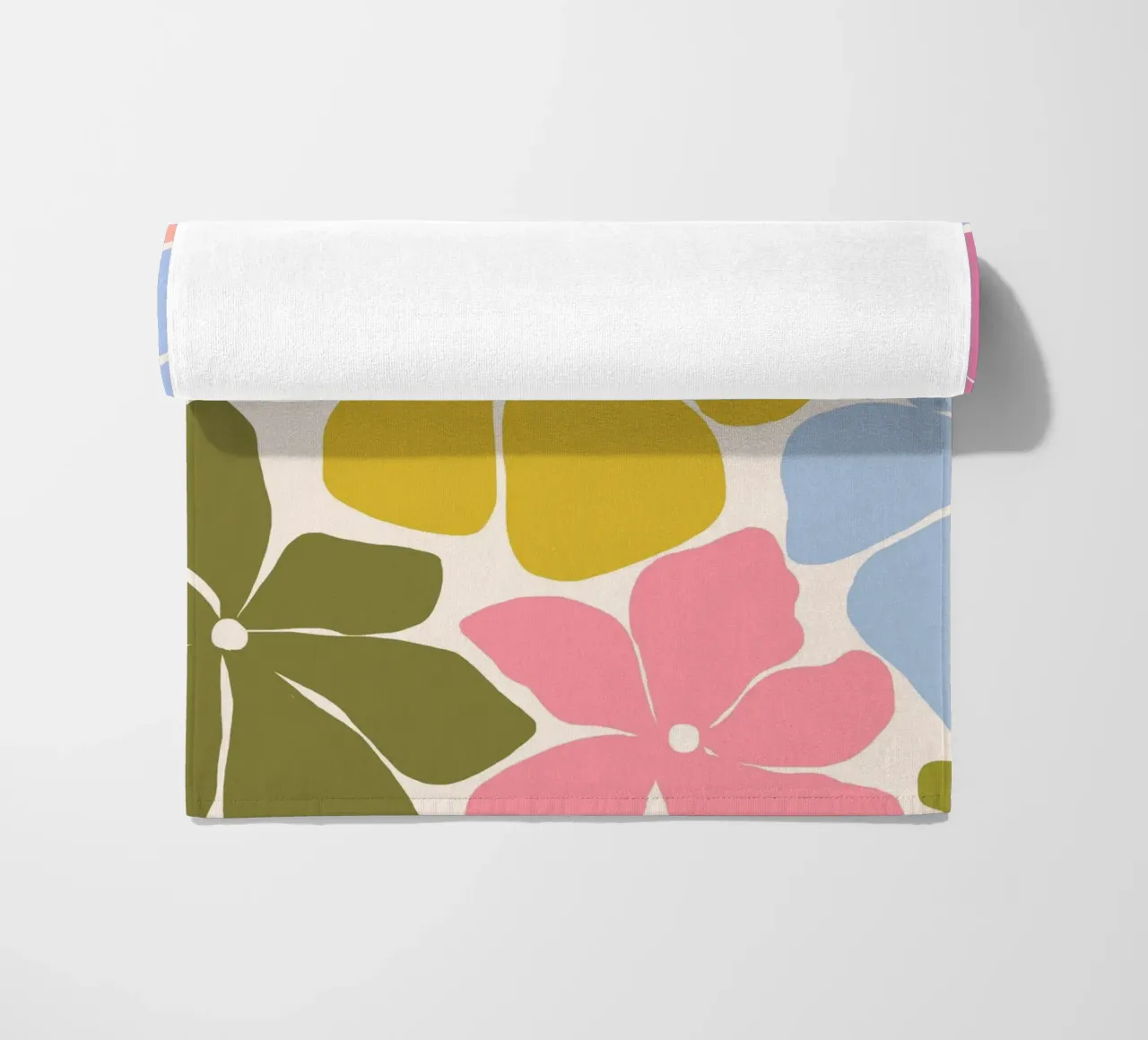 Carefree Blooms - check telo mare da Gale Switzer
