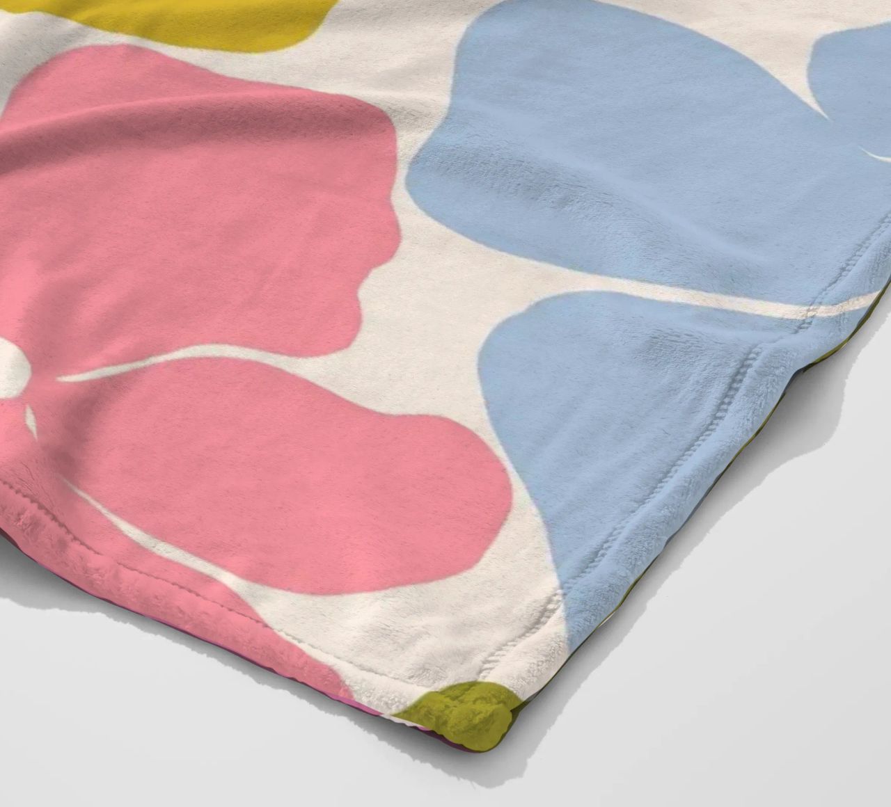 Carefree Blooms - check coperta in pile da Gale Switzer