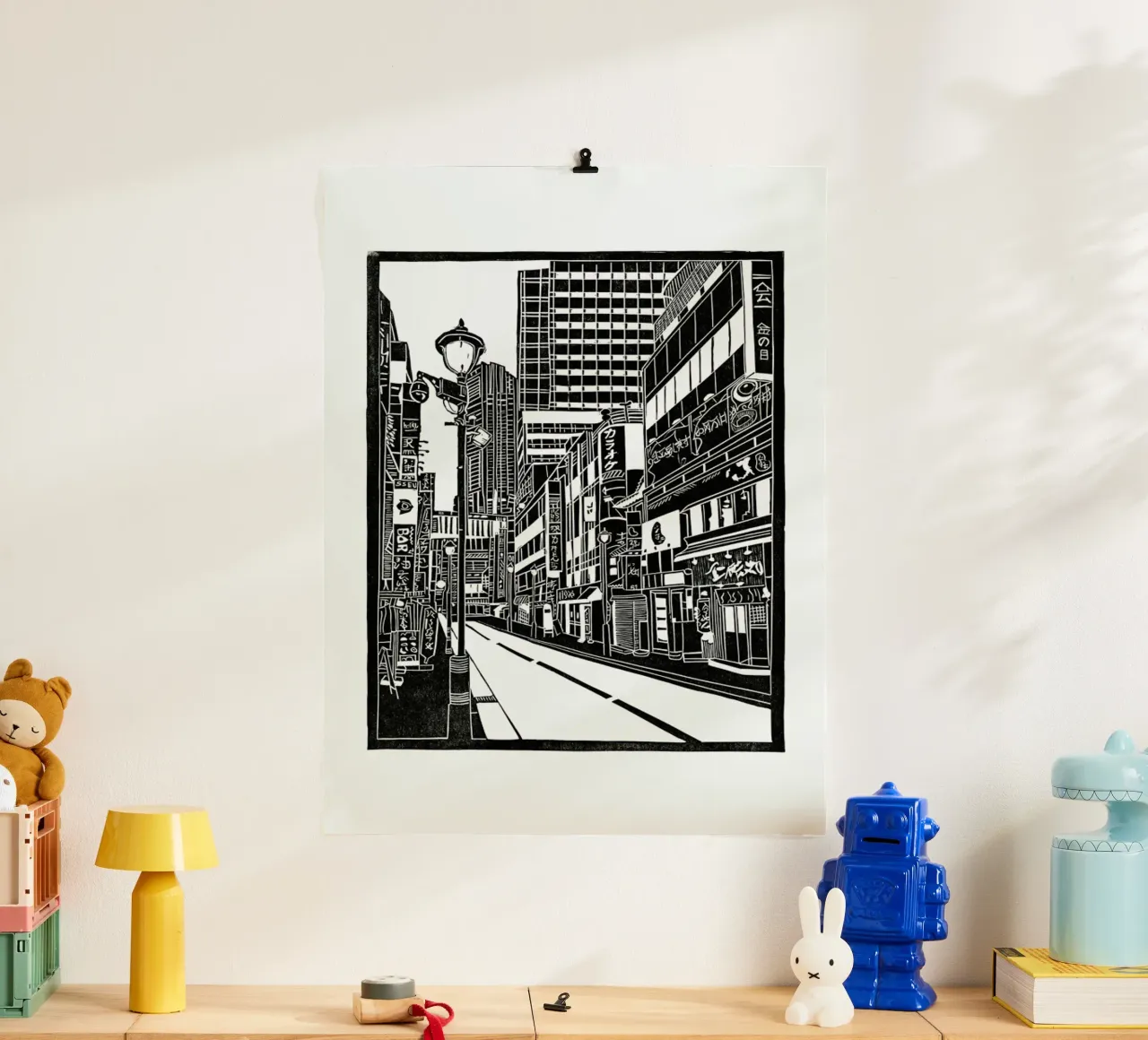 Tokyo Shibuya Blockprint poster con telaio in legno da Bianca Green