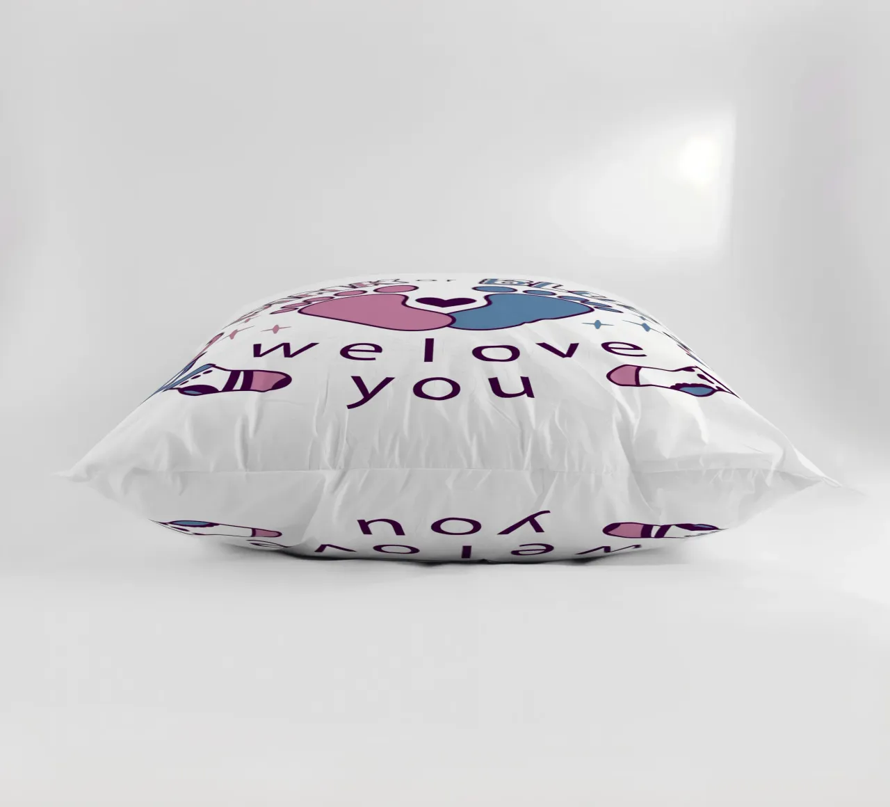 Rosa o blu cuscino da BABY ART PRINTS
