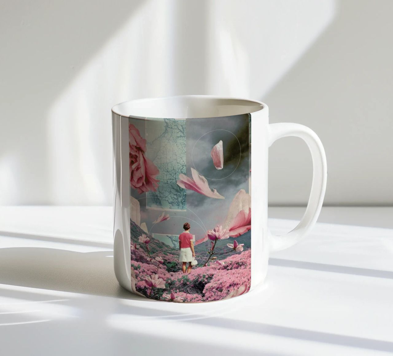 Trying To Accept The Distance tazza in ceramica da Frank Moth
