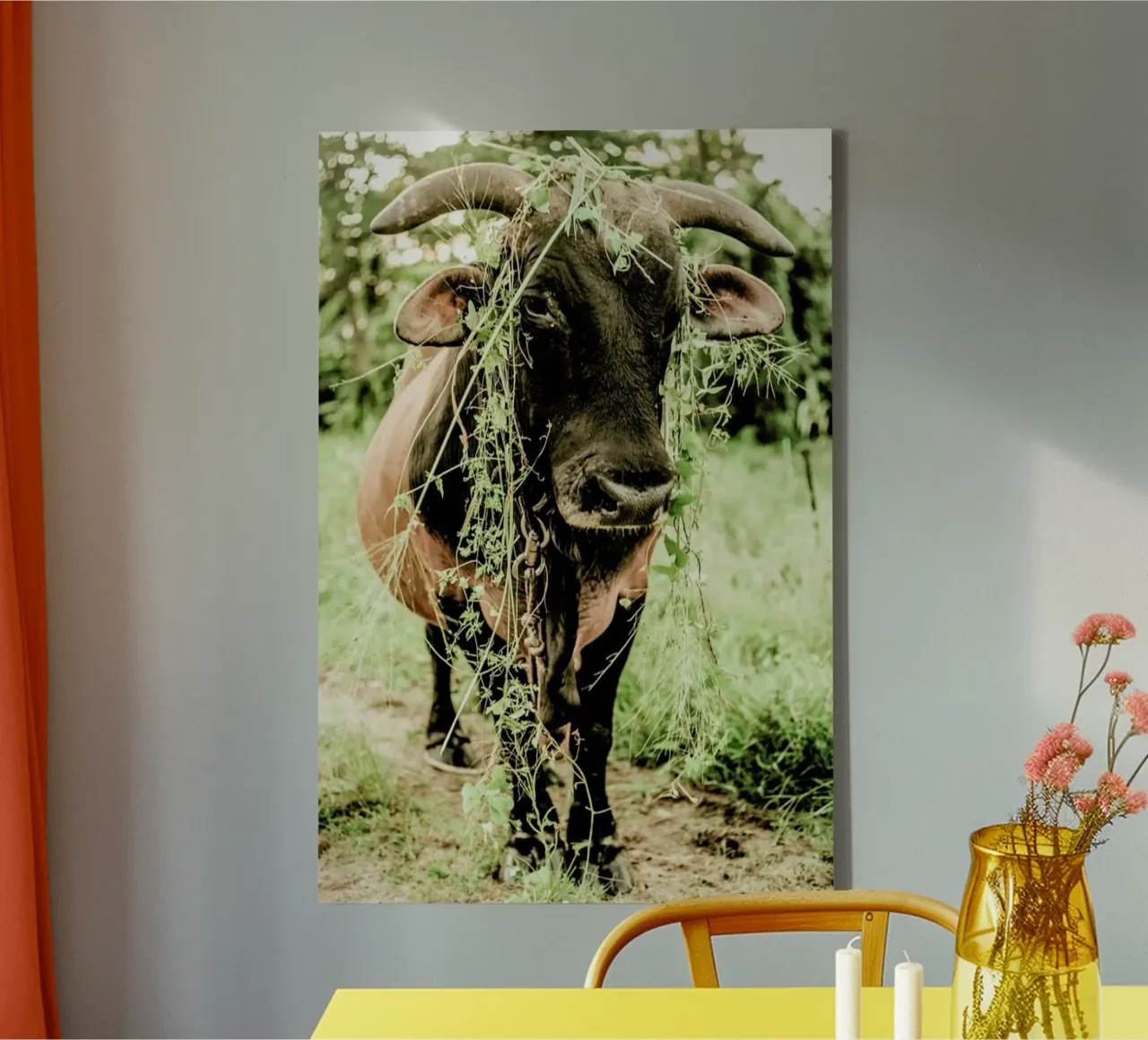 Botanical Bull tela con Cornice a cassetta da Shot By Clint