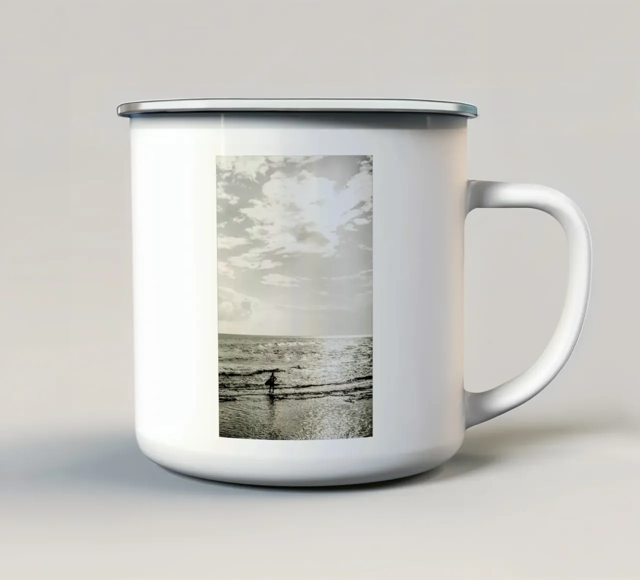 Salty Shades tazza in smalto da Shot By Clint