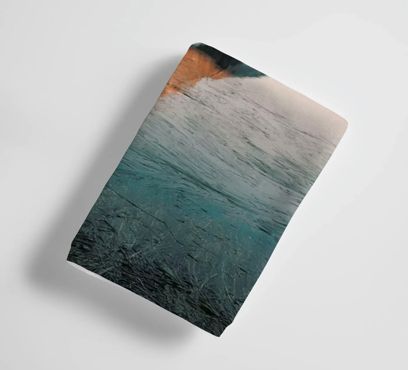 Sunrise Reflection badhanddoek van METROPOLIS