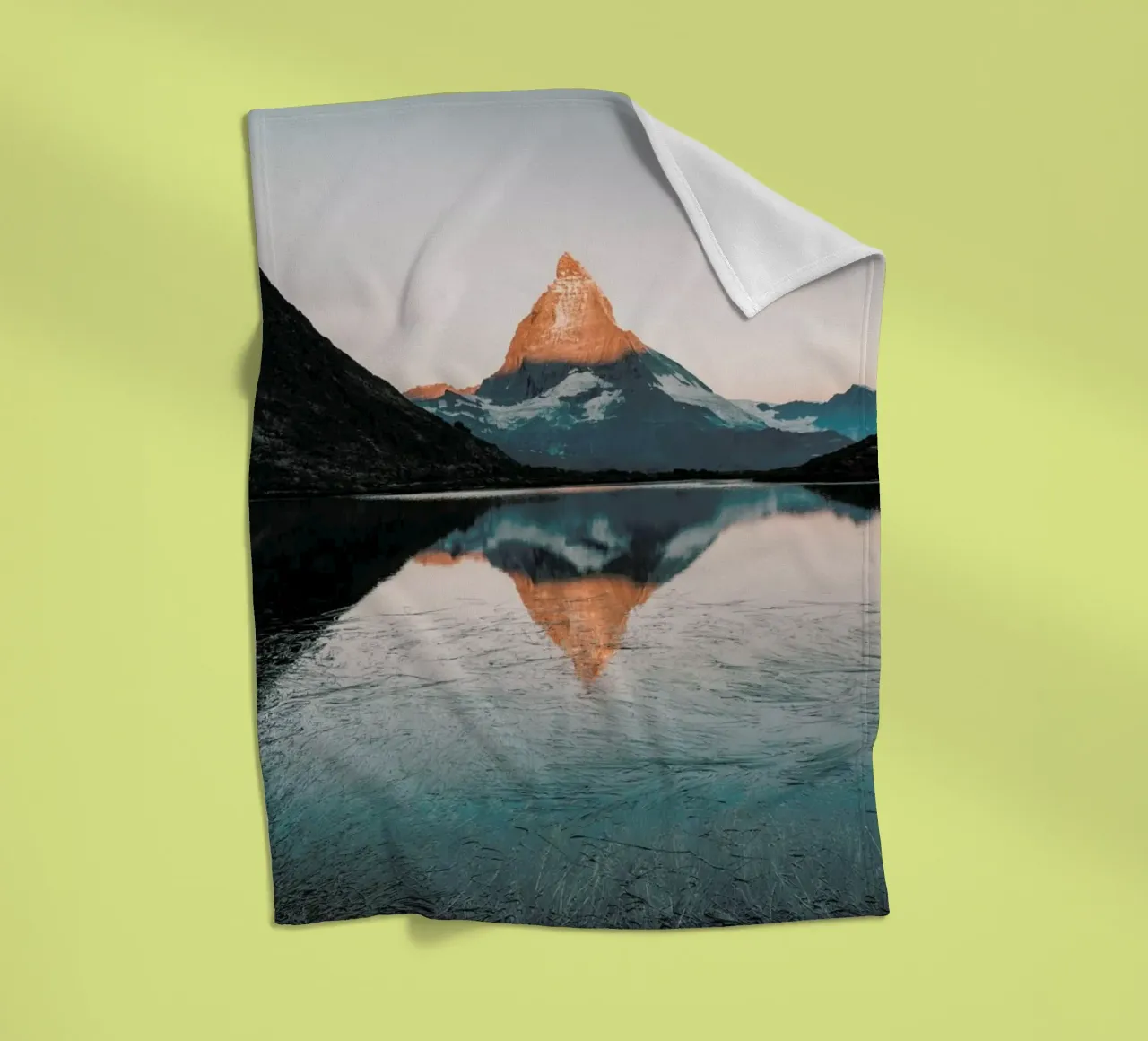 Sunrise Reflection coperta in pile da METROPOLIS