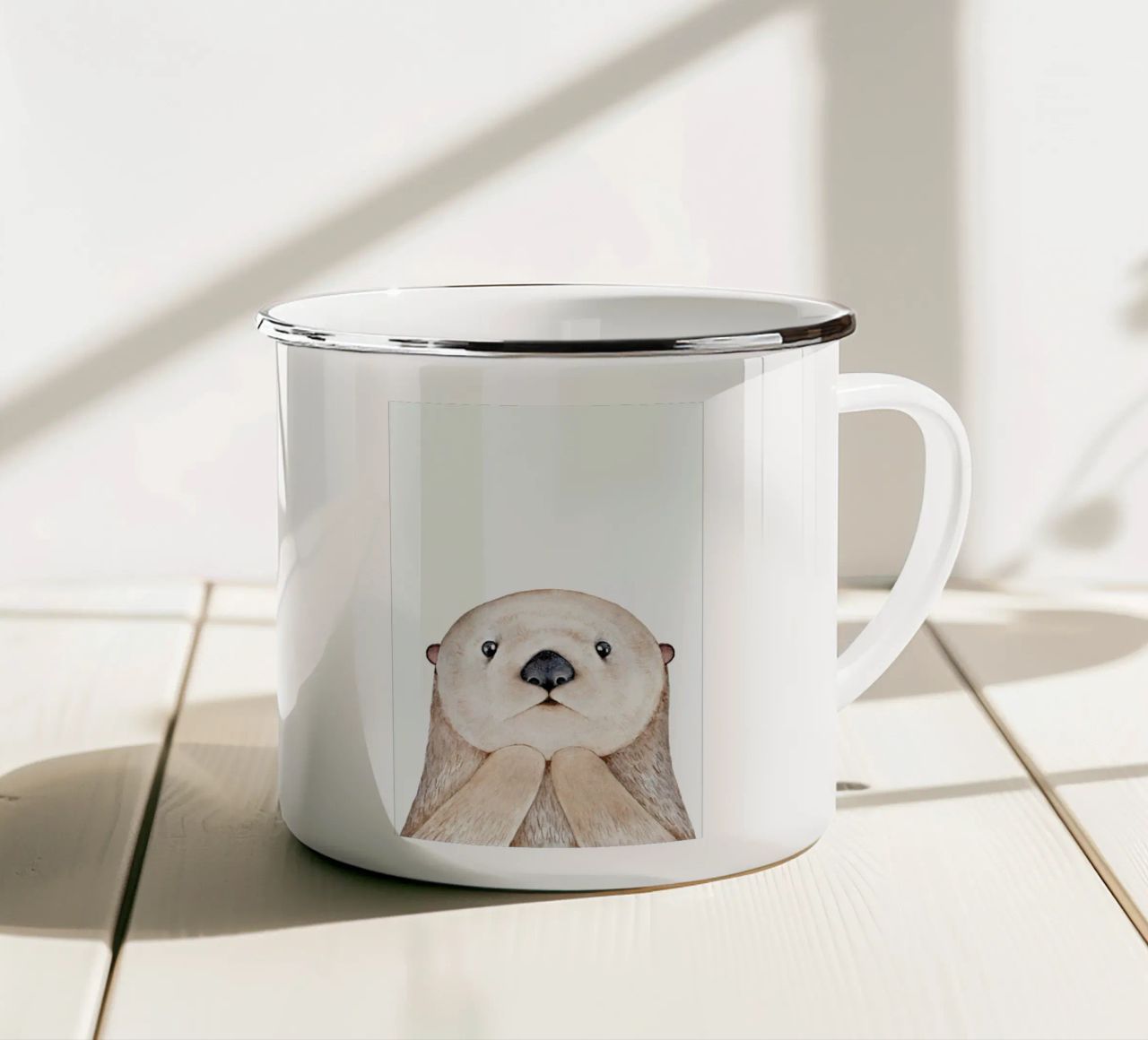 Olle The Otter tazza in smalto da Little Flourishes