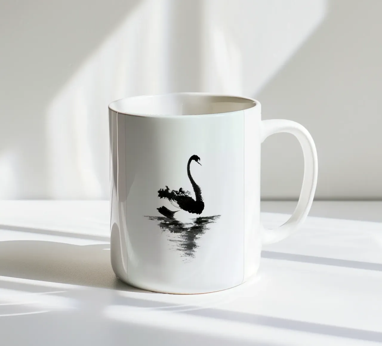 Black Swan II tazza in ceramica da Flora & Fauna