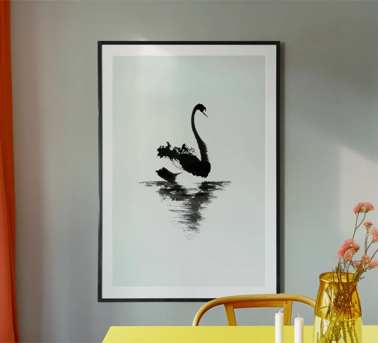 Black Swan II poster con telaio in plastica da Flora & Fauna