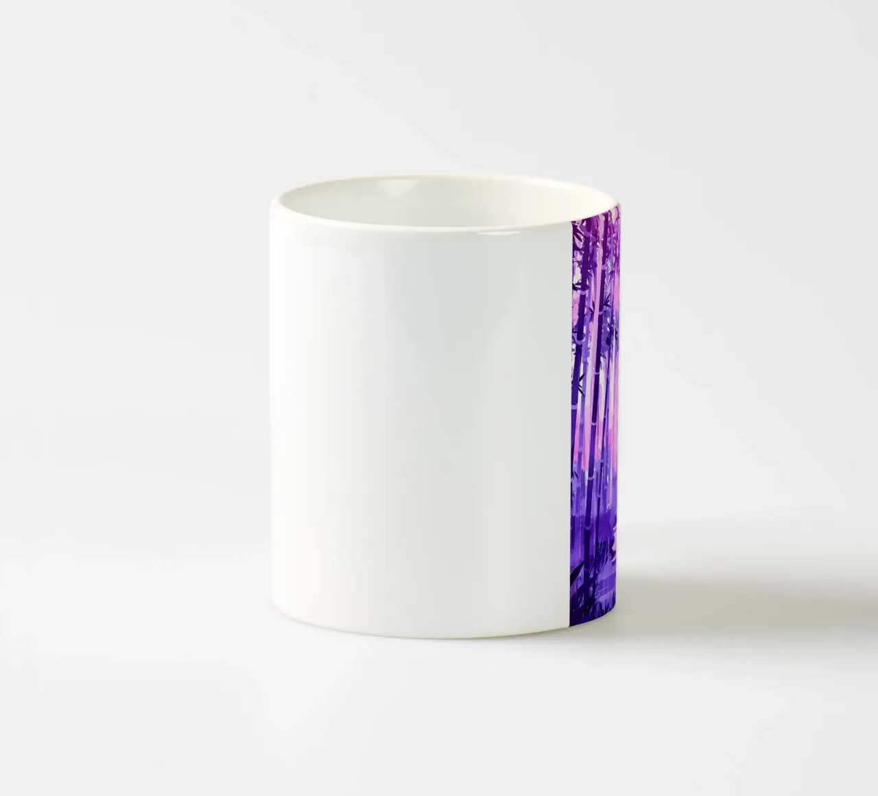 Ragazza su un sentiero della giungla sotto la pioggia Lofi Art tazza in ceramica da LoFi Gallery
