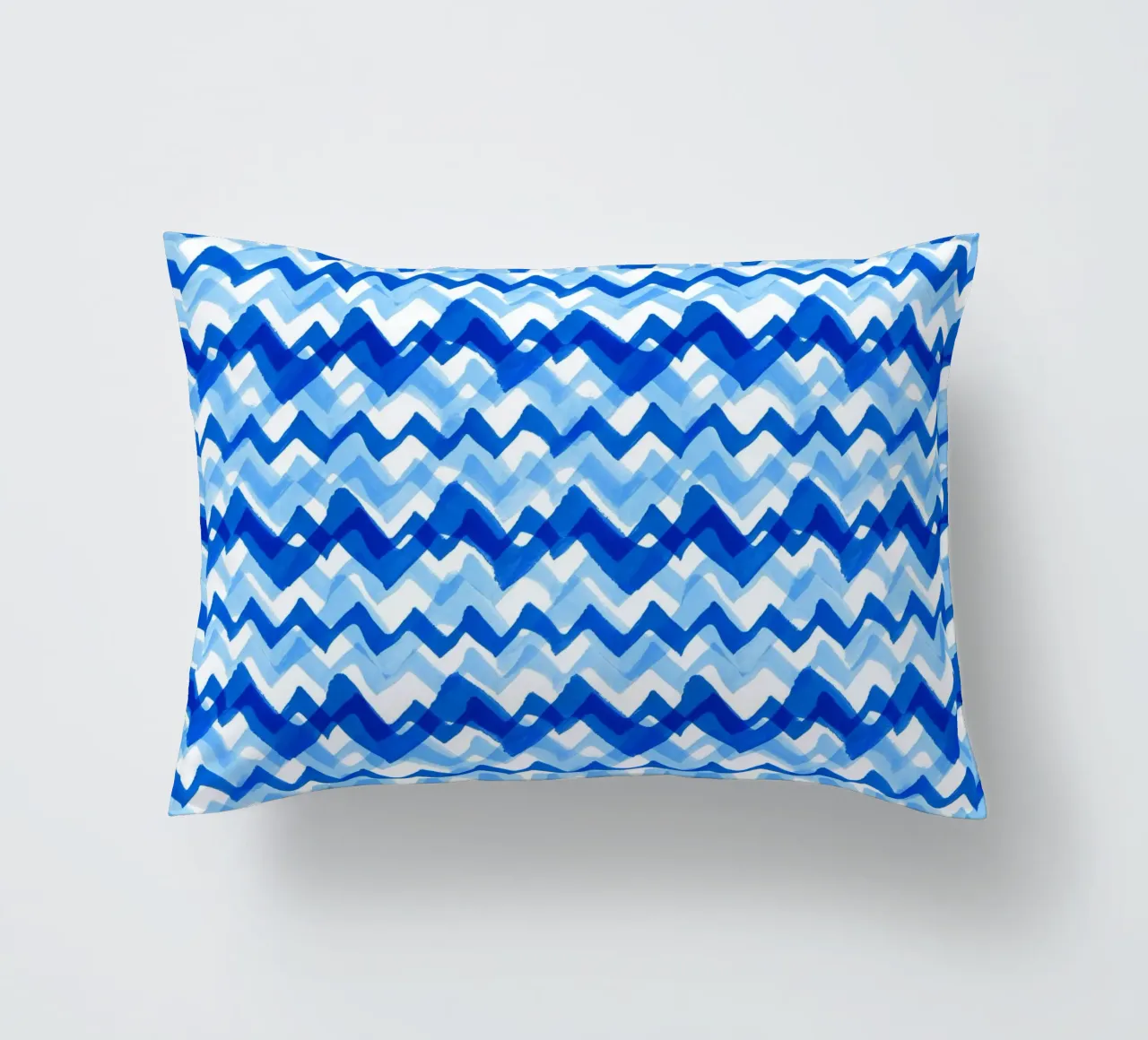 Cobalt Waves | Brush Stroke Pattern Kissen von sabidussi