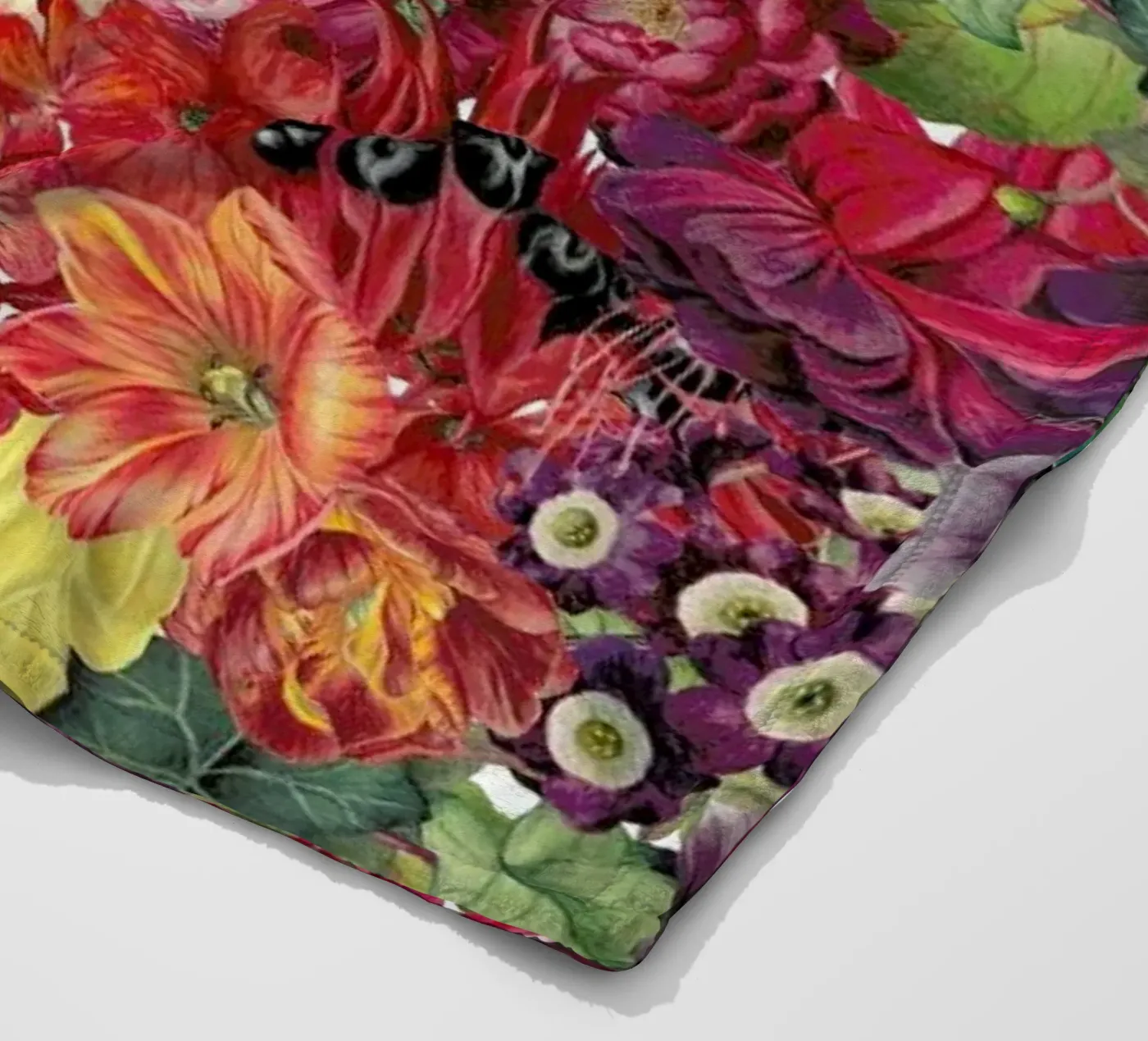 Flowers coperta in pile da The Gently Unfurling Sneak