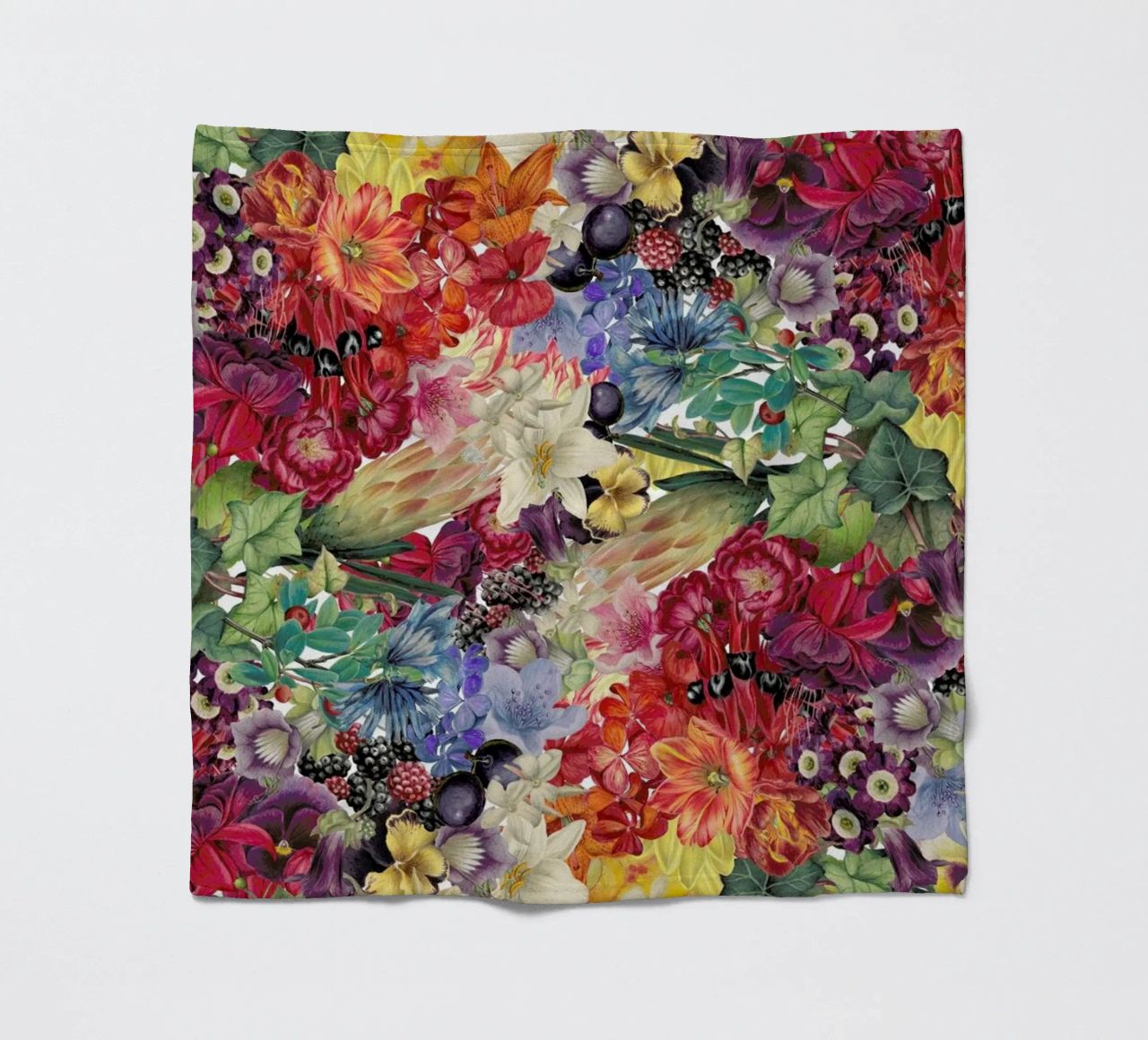 Flowers coperta in pile da The Gently Unfurling Sneak