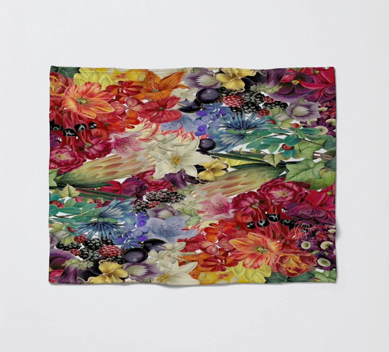 Flowers coperta in pile da The Gently Unfurling Sneak