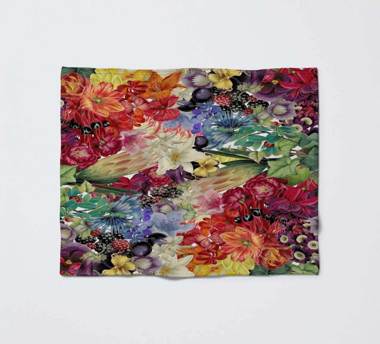 Flowers coperta in pile da The Gently Unfurling Sneak