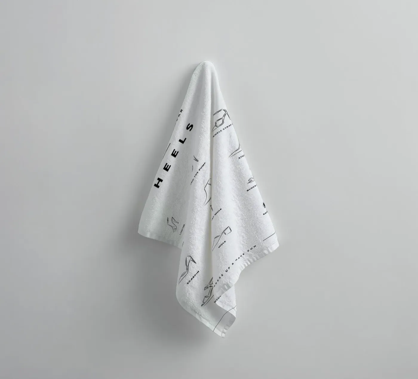Heels Chart badhanddoek van daylight design studio
